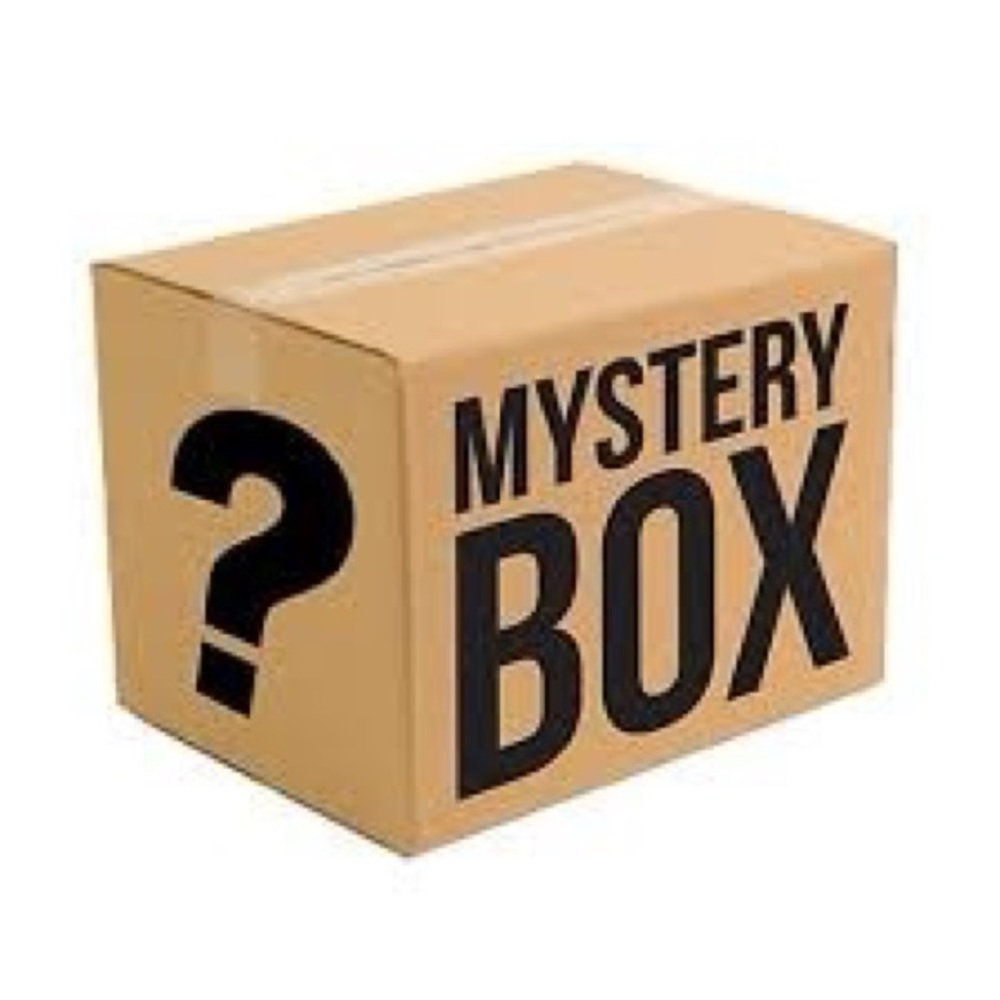 4 items for 45$!! Mystery box! 🤩